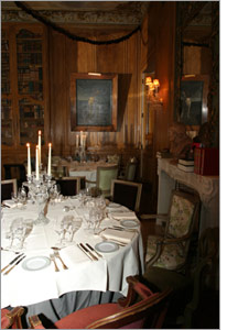The La Fayette room of the 1728 Restaurant  Serge Dulud, Daussault Aviation